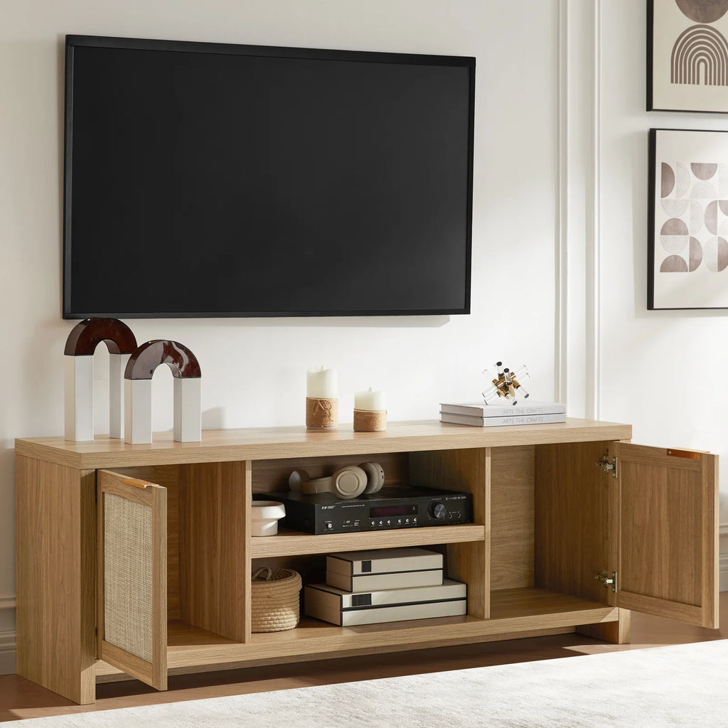 Farmhouse Rattan TV Stand, Weathered Oak D963523