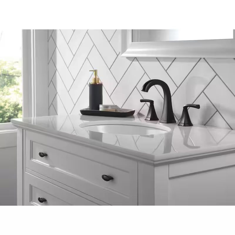 Matte Black 2-Handle Bathroom Faucet Y8609