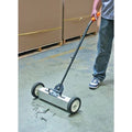 Magnetic Floor Sweeper with Release C313633