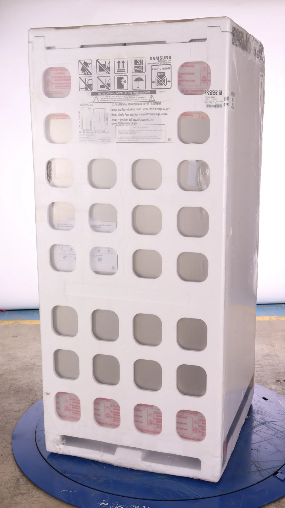 33 IN. 24.5 CU. FT. Stainless Steel French Door Refrigerator Q166251
