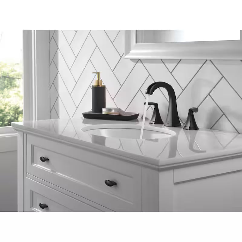Matte Black 2-Handle Bathroom Faucet Y8609