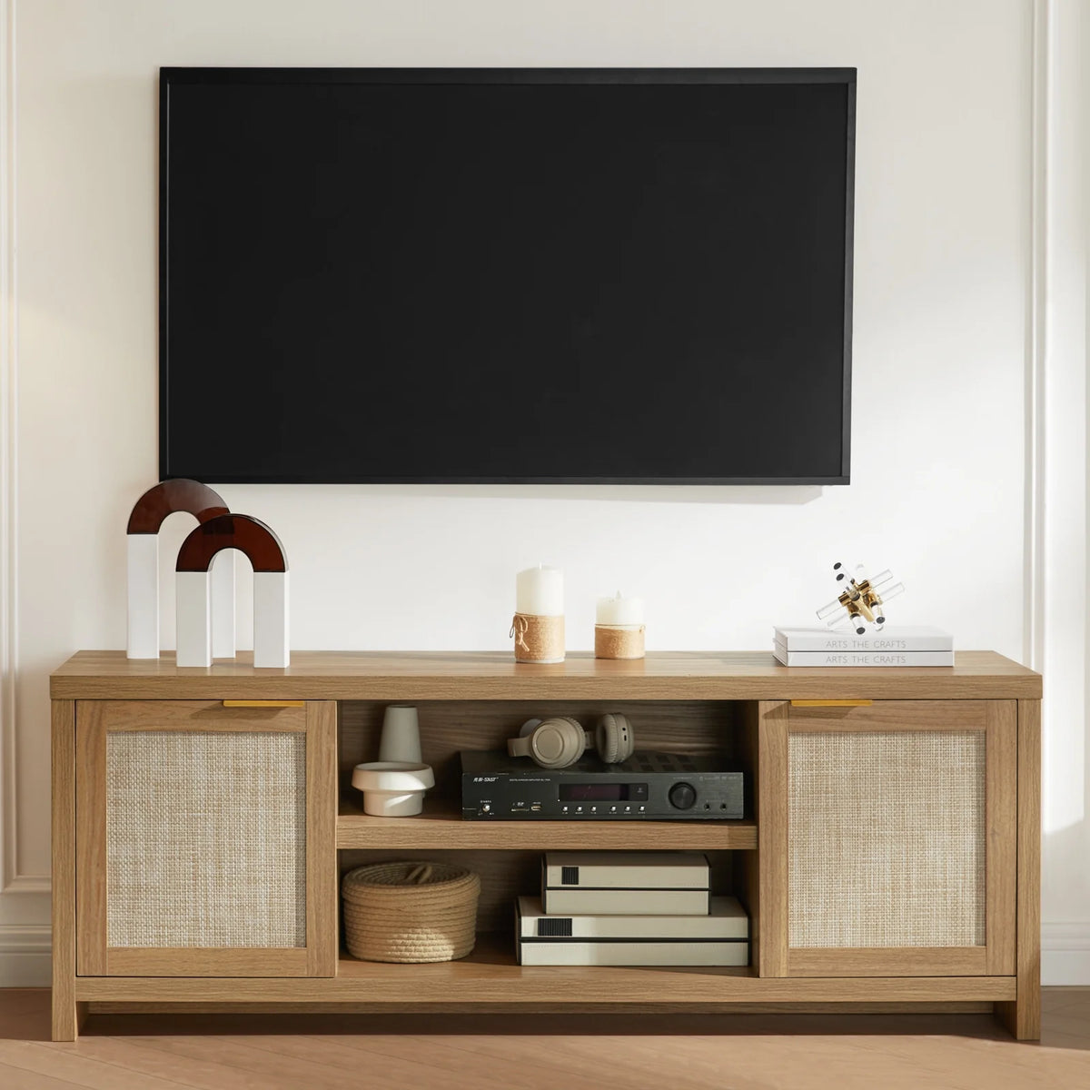 Farmhouse Rattan TV Stand, Weathered Oak D963523